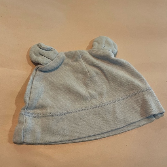4 Infant Hats - Picture 6 of 6